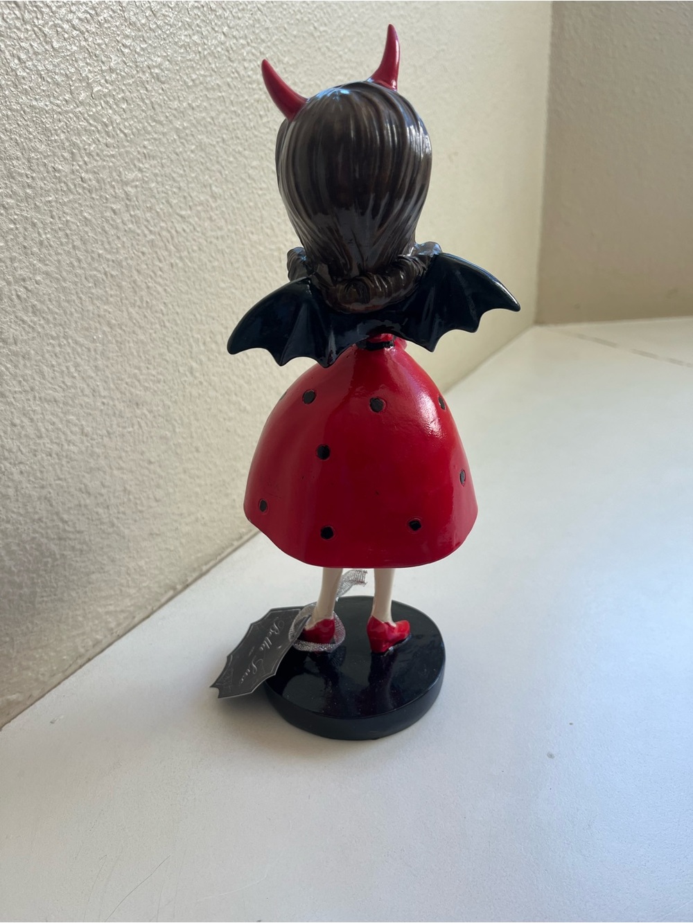 Bella Luxx Red Devil Girl Figurine with Bat Wings and Purse Halloween - Picture 2 of 4